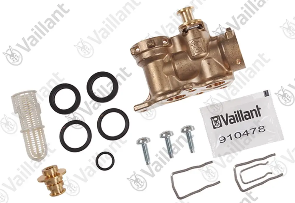 Vaillant Anschluss aus Messing mit mehreren Dichtungen, einer Siebfilterkomponente, Schrauben und Halterungen. Teile für die Installation oder Reparatur eines Heizsystems.